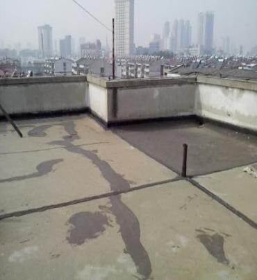 屯留漏水维修 楼顶漏水是什么原因，楼顶漏水维修方法是什么?